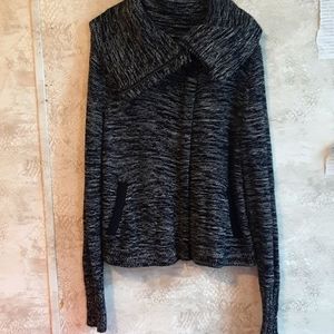 American Eagle zip up sweater